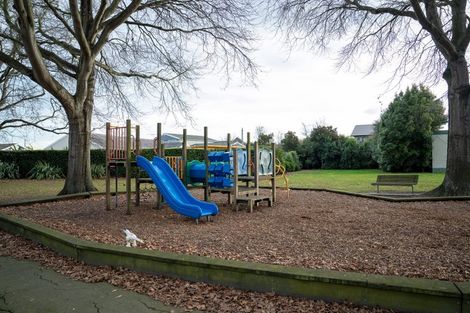 Photo of property in 26 Grahams Road, Ilam, Christchurch, 8041
