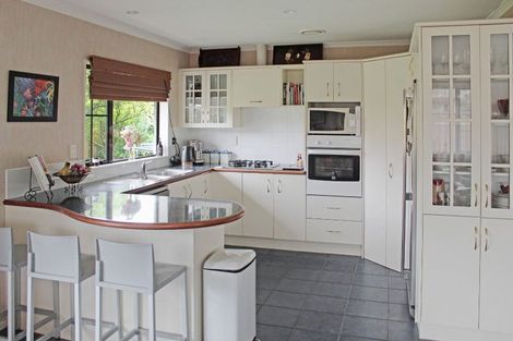 Photo of property in 16 Woodgate Court, Fitzherbert, Palmerston North, 4410