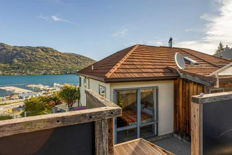 Photo of property in 15a Marina Drive, Frankton, Queenstown, 9300
