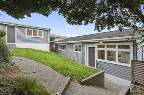 Photo of property in 51 Handyside Street, Tawa, Wellington, 5028