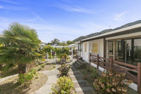 Photo of property in 16-18 Konini Street, Eastbourne, Lower Hutt, 5013