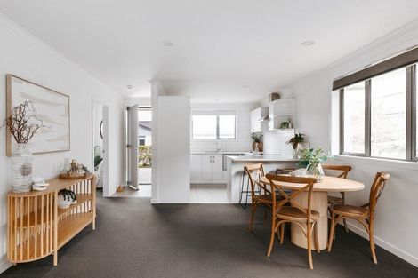 Photo of property in Waterview Estate, 2/4 Greystone Place, Omokoroa, 3114