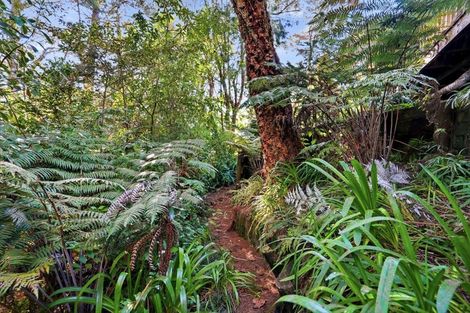 Photo of property in 1/11 Saddleback Rise, Murrays Bay, Auckland, 0630