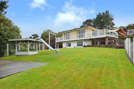 Photo of property in 7 King Charles Drive, Kingsley Heights, Upper Hutt, 5018