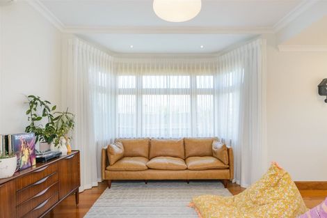 Photo of property in 2 Alma Place, Milson, Palmerston North, 4414