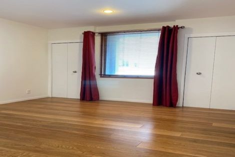 Photo of property in 8d Madeira Lane, Grafton, Auckland, 1023