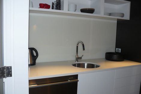 Photo of property in 20 Seabreeze Road, Narrow Neck, Auckland, 0624