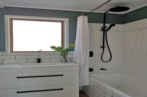 Photo of property in 8 Aquarius Avenue, Glen Eden, Auckland, 0602