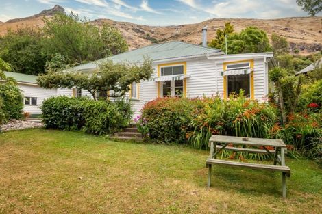 Photo of property in 7 Port Hills Road, Heathcote Valley, Christchurch, 8022