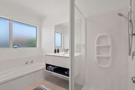 Photo of property in 6 Rawei Place, Harewood, Christchurch, 8051