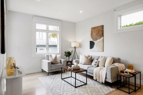 Photo of property in 132 Forest Lake Road, Forest Lake, Hamilton, 3200