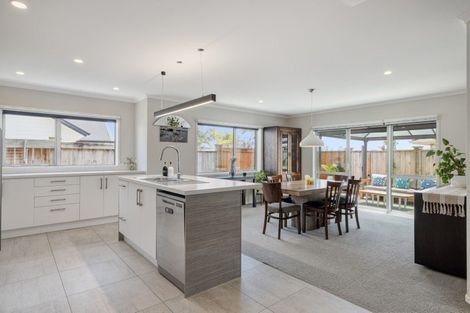 Photo of property in 112 Palm Springs Boulevard, Papamoa Beach, Papamoa, 3118