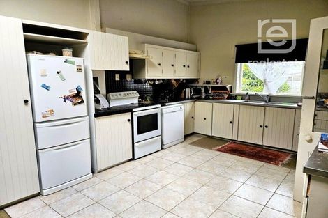 Photo of property in 12 Grant Street, Dannevirke, 4930
