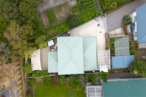 Photo of property in 49a Raroa Terrace, Tawa, Wellington, 5028