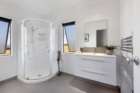 Photo of property in 232 Woodside Road, Matangi, Hamilton, 3284