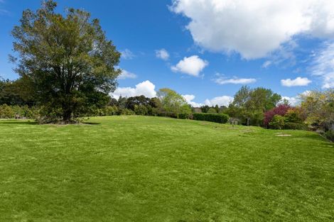 Photo of property in 52 Robinson Road, Coatesville, 0793