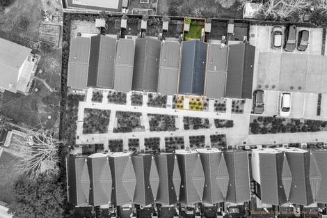 Photo of property in 5 Wharara Lane, Massey, Auckland, 0614