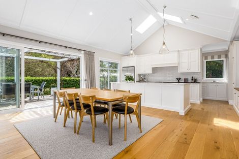 Photo of property in 35b Awanui Drive, Waikanae, 5036