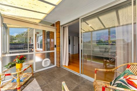 Photo of property in 1/4 Waterloo Road, Milford, Auckland, 0620