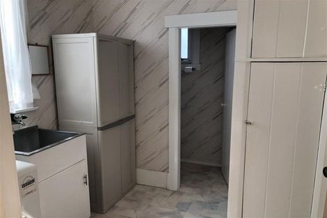 Photo of property in 63 Morley Street, New Plymouth, 4310