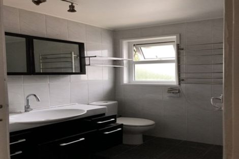 Photo of property in 9 Larsen Road, Panmure, Auckland, 1072