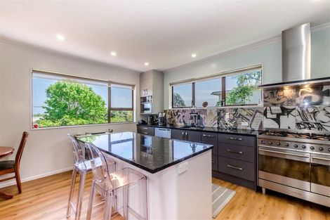 Photo of property in 57 Winara Avenue, Waikanae, 5036