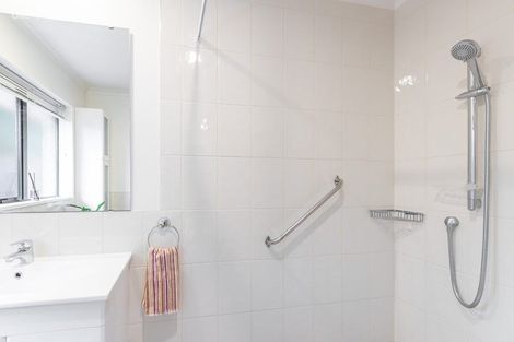 Photo of property in 2/156 Blighs Road, Strowan, Christchurch, 8052