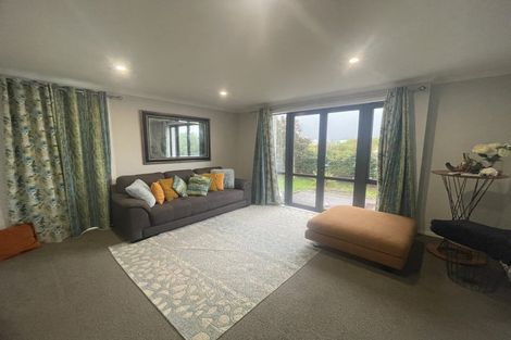 Photo of property in 10 Hopuni Way, Takanini, 2112