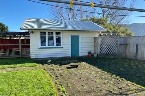 Photo of property in 137 Clouston Park Road, Clouston Park, Upper Hutt, 5018