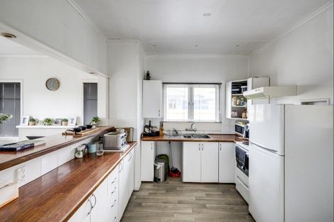 Photo of property in 305b Terrace Road, Parkvale, Hastings, 4122