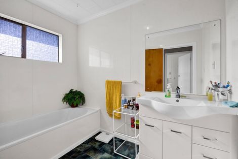 Photo of property in 31 Kamahi Avenue, Hawera, 4610