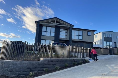 Photo of property in 23 Meadowridge Drive, Flat Bush, Auckland, 2019