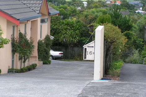 Photo of property in 2/16a Onepoto Road, Hauraki, Auckland, 0622
