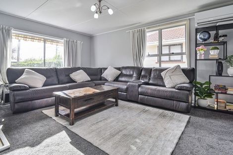 Photo of property in 26 Ferry Road, Clive, 4102