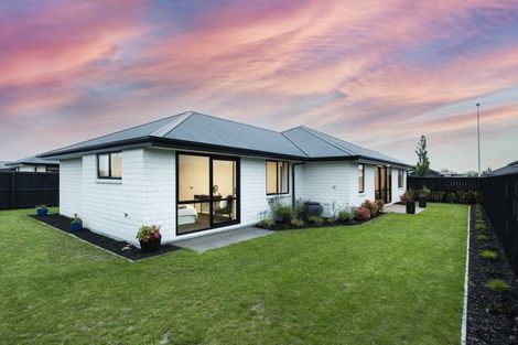 Photo of property in 318 Halswell Junction Road, Halswell, Christchurch, 8025