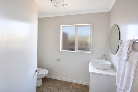 Photo of property in 17 Palmer Place, Taieri Beach, Taieri Mouth, 9091