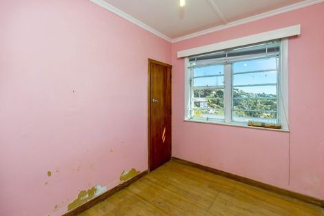 Photo of property in 17 Beacon Hill Road, Strathmore Park, Wellington, 6022