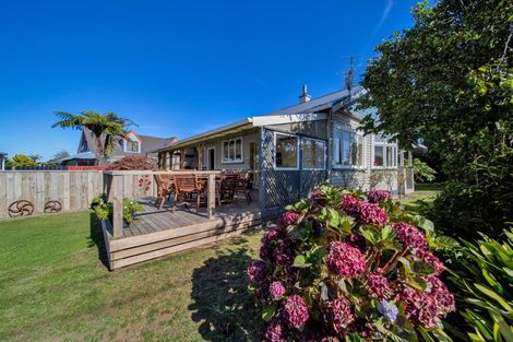 Photo of property in 14 Douglas Street, Hawera, 4610