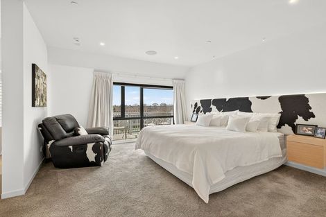 Photo of property in Gloucester Towers, 28/28 Gloucester Street, Christchurch Central, Christchurch, 8013