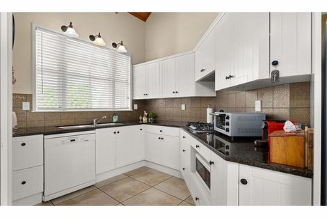 Photo of property in 11 Fairway Drive, Kerikeri, 0230