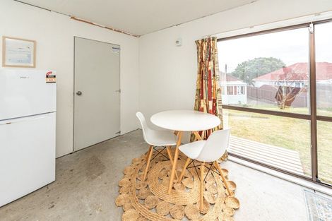 Photo of property in 43 Harper Street, Gonville, Whanganui, 4501