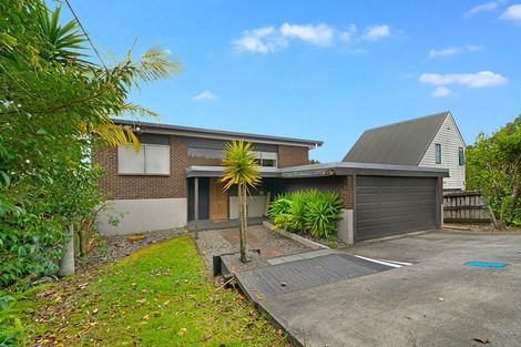 Photo of property in 229 Golf Road, Titirangi, Auckland, 0604
