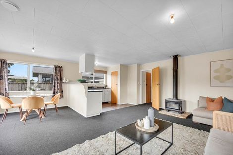 Photo of property in 8a Windlesham Place, Wakefield, 7025