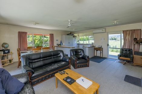 Photo of property in 501 Arapaepae Road, Ohau, Levin, 5570