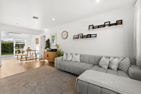 Photo of property in 19 Frickleton Street, Taradale, Napier, 4112