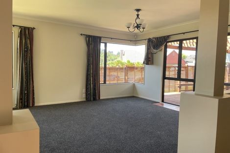 Photo of property in 2 Byblos Place, The Gardens, Auckland, 2105