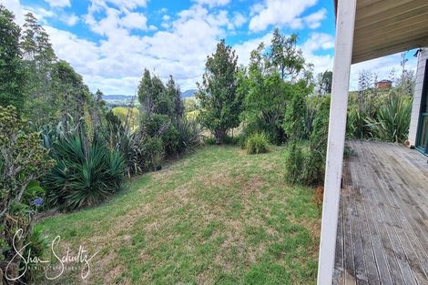 Photo of property in 105 Gorge Road, Maungaturoto, 0520