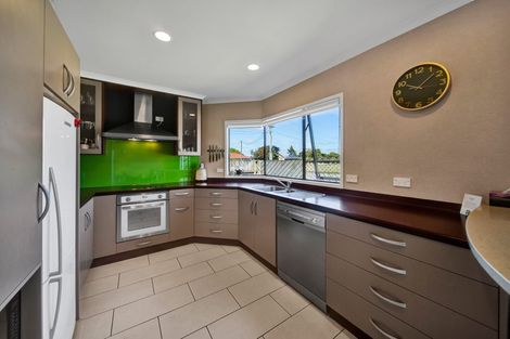 Photo of property in 18 Fantham Street, Hawera, 4610