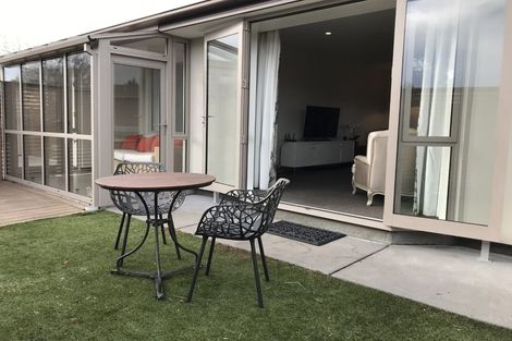 Photo of property in 2/28 Oxley Avenue, St Albans, Christchurch, 8014