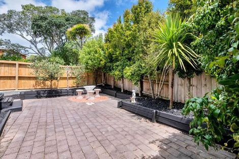 Photo of property in 2/18 Long Bay Drive, Torbay, Auckland, 0630